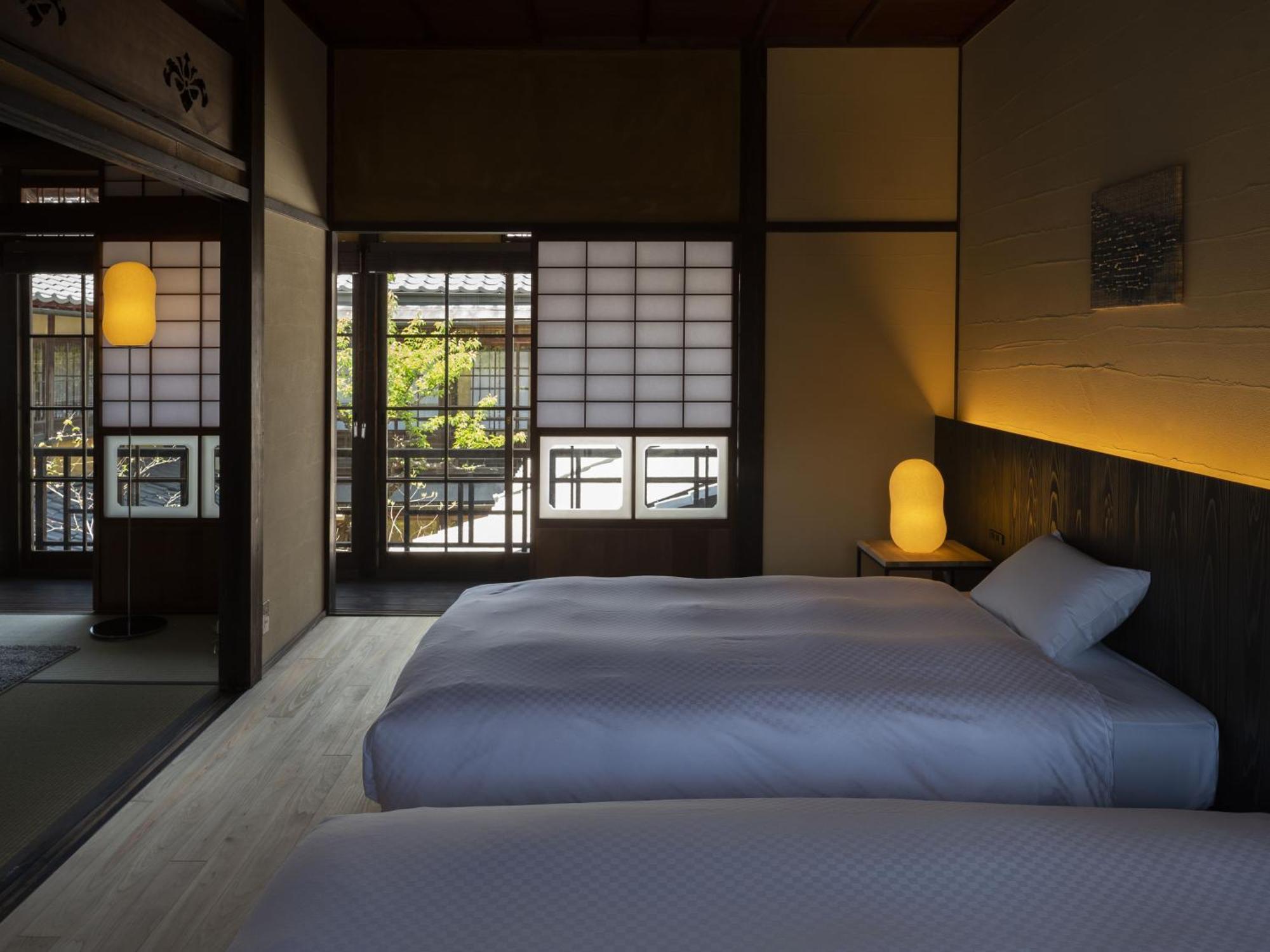 Nipponia Hotel Ozu Castle Town Buitenkant foto