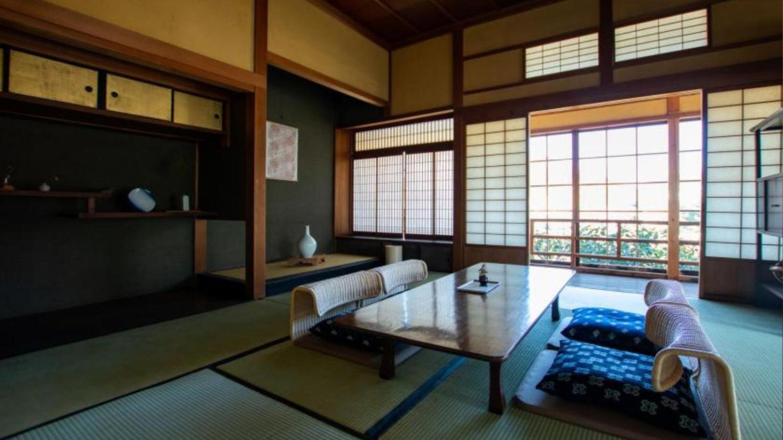 Nipponia Hotel Ozu Castle Town Buitenkant foto
